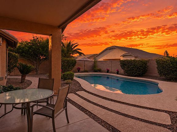 2nd image of 4424 E Palmdale Lane