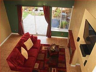 5th image of 940 Summerhill Cir