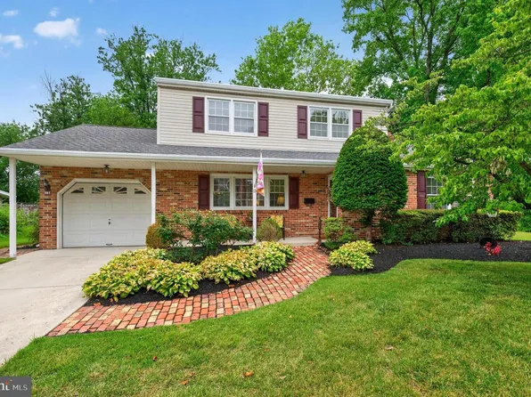 13 Florence Ave, Marlton, NJ 08053