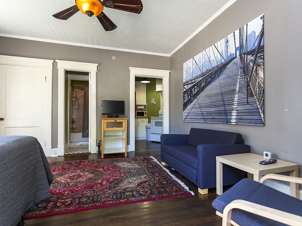2nd image of 2120 Belmont Blvd APT C3