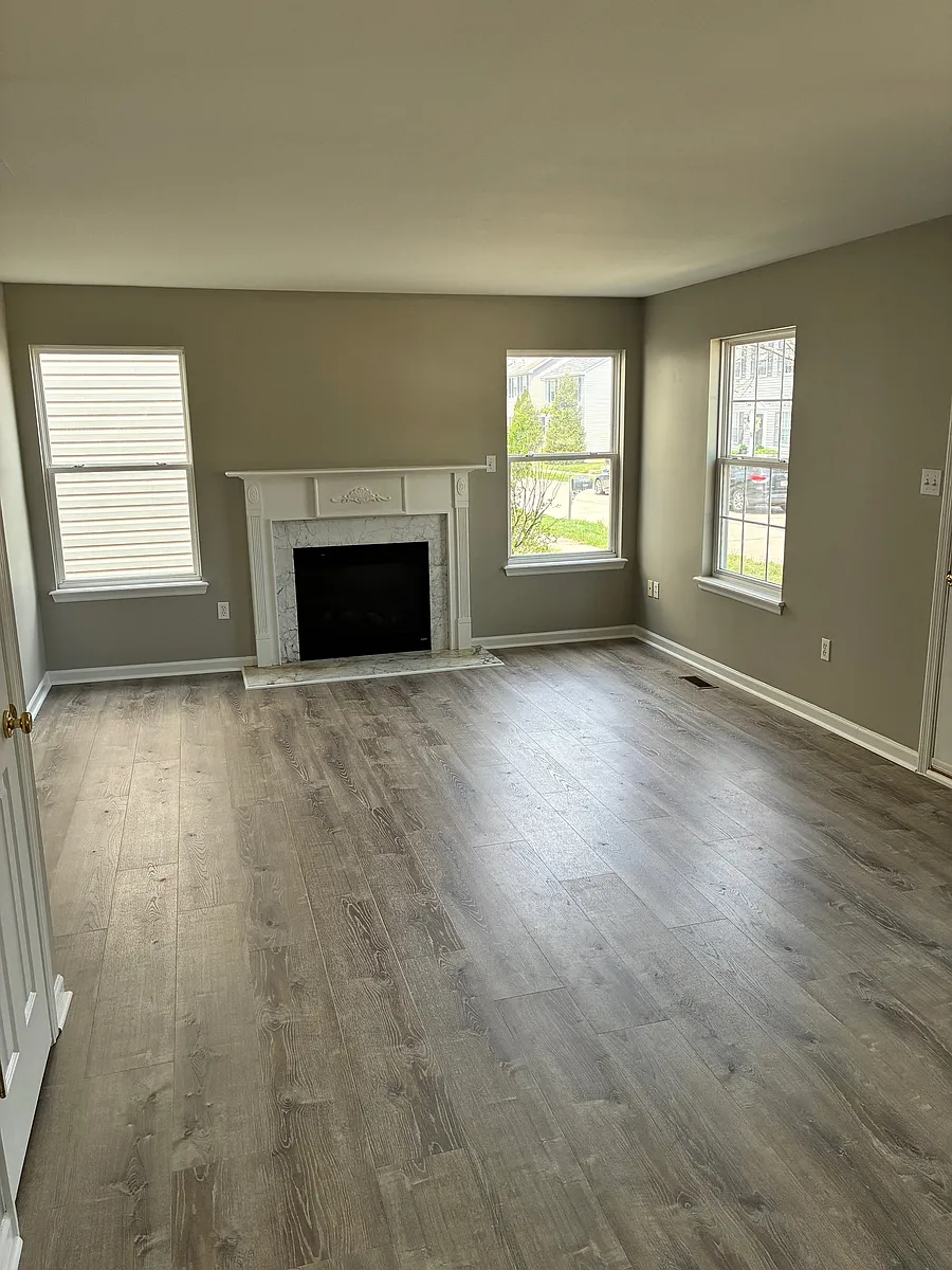 Building Photo - 805 Waler Dr