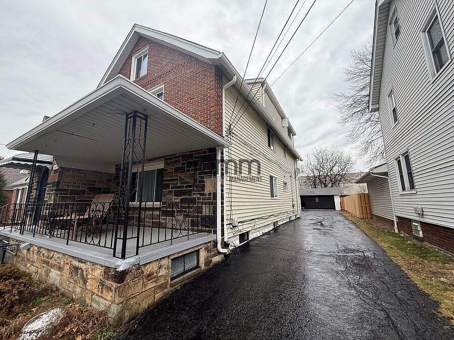 1st image of 1405 Sheffield Rd