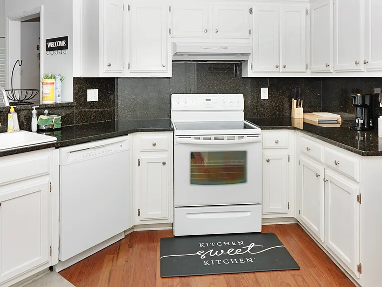 888 Saddlebred Way — Photo 8