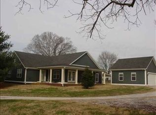 9564 Glasgow Rd, Smiths Grove, KY 42171