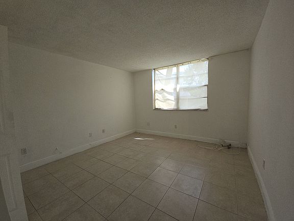 5th image of 4154 NW 79th Ave APT 1C
