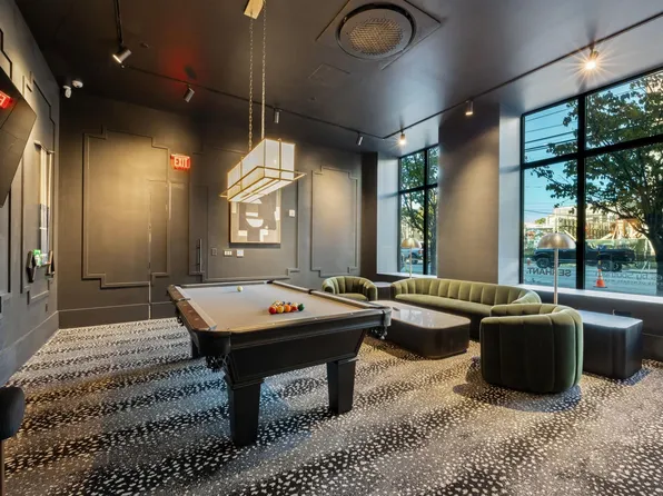 139 Christopher Columbus Drive image 22 of 33