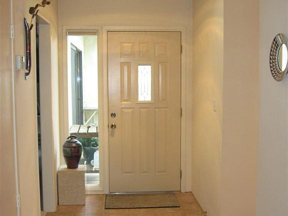 4th image of 2214 Oakcrest Dr