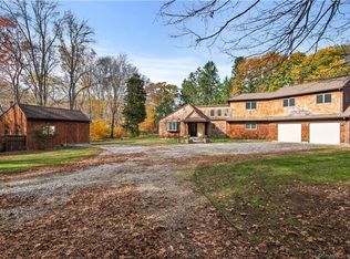 16 Boston Post Rd, Old Lyme, CT 06371