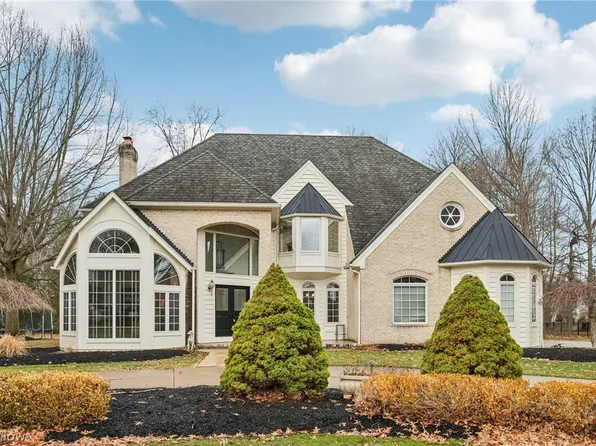 32406 Brandon Pl, Avon Lake, OH 44012