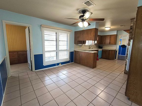 5th image of 121A Laura Dr