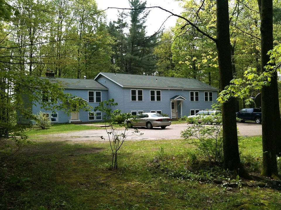 149 Woodland Dr #3