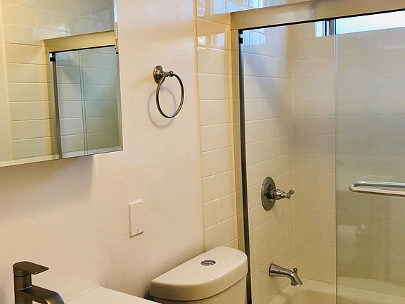 5th image of 125 S Avenue 60 #25