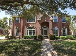 24015 N Riding Dr, Tomball, TX 77375