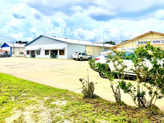 3rd image of 3545 Recker Hwy #B