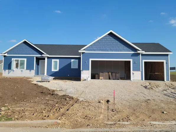 1074 Crystal LANE, Mayville, WI 53050