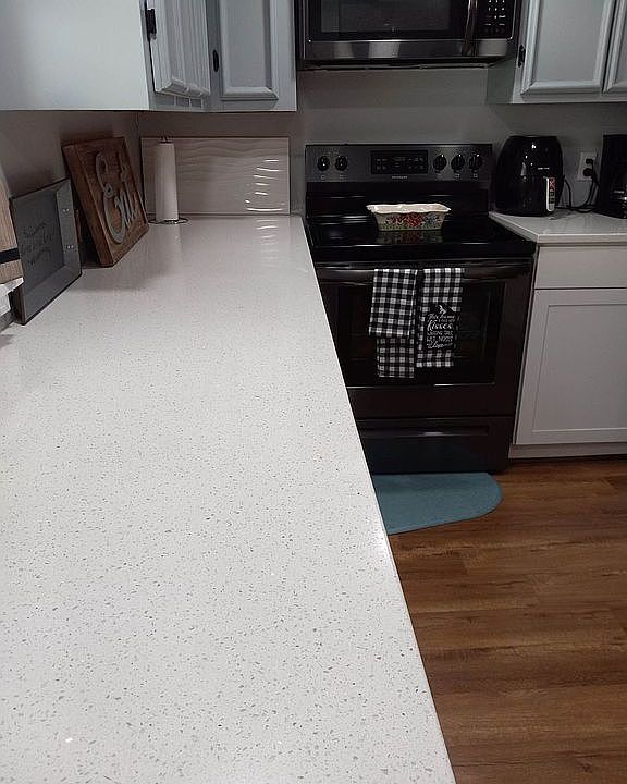 1st image of 239 Tarpon Blvd