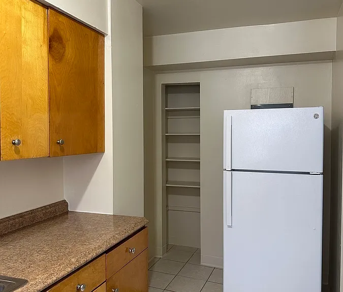 1421 Belmont St NW #13 — Photo 4