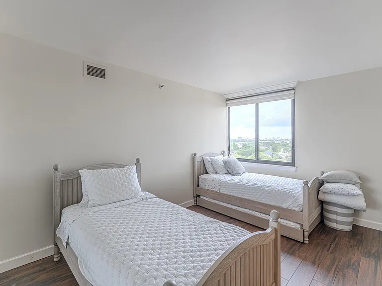 3525 Sage Rd #1016 — Photo 38