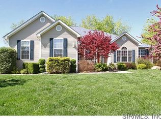 923 S Jefferson St, Millstadt, IL