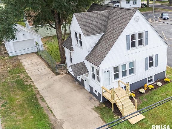 3rd image of 708 Derby St
