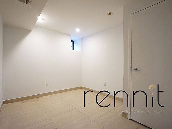 4th image of 414 Suydam St #200