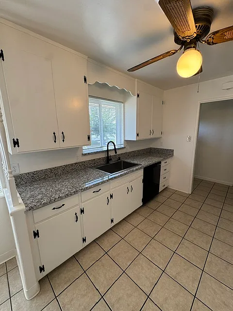 3 bed, 1419 sqft, $2,500 — Photo 4