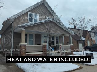 1325 S 19th St, Manitowoc, WI 54220