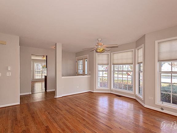 3rd image of 543 Marina St #543