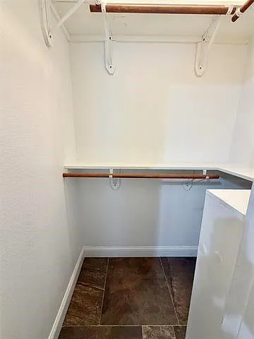 2850 Amber Ave — Photo 21