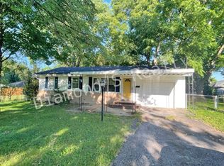 3255 S Parkview Ave, Springfield, MO 65804