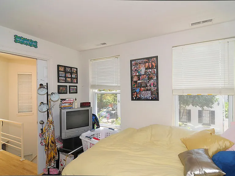 1226 28th St NW — Photo 44