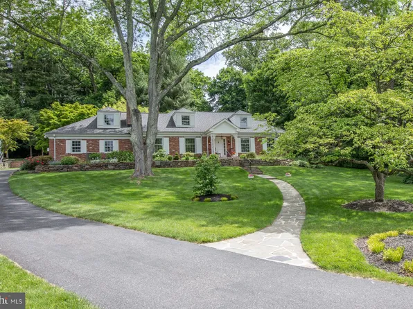 110 Stratford Rd, Wallingford, PA 19086