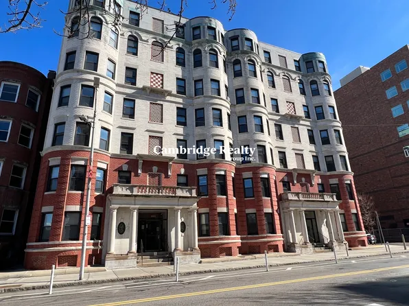 885 Massachusetts Ave, Cambridge, MA