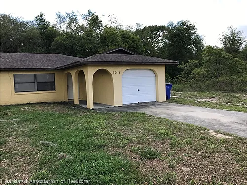 5015 Manatee Dr Photo 1
