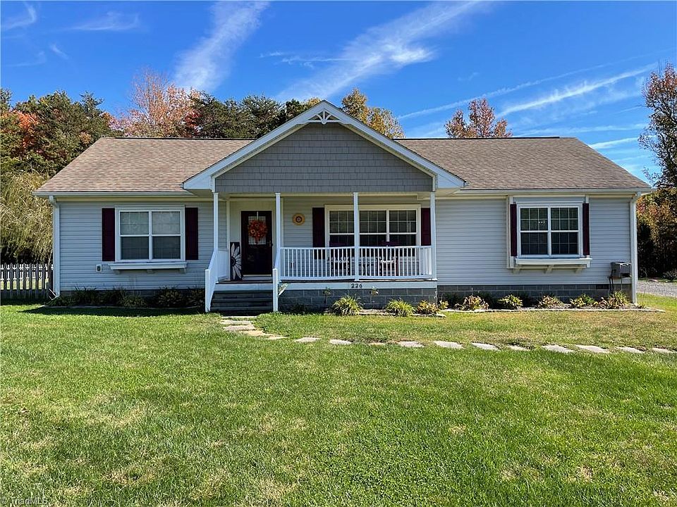 1st image of 226 Beech Bend Ln