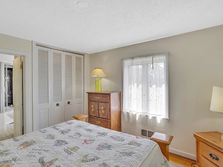 10 Alsop Rd — Photo 20