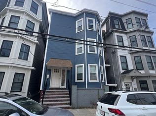 63 Falcon St #3R, Boston, MA 02128