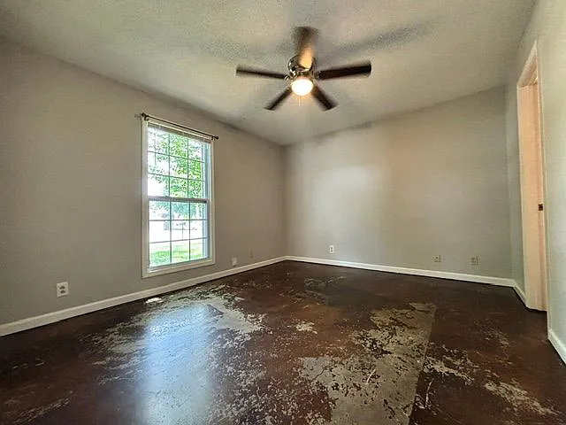 420 Jonquil Ct — Photo 10