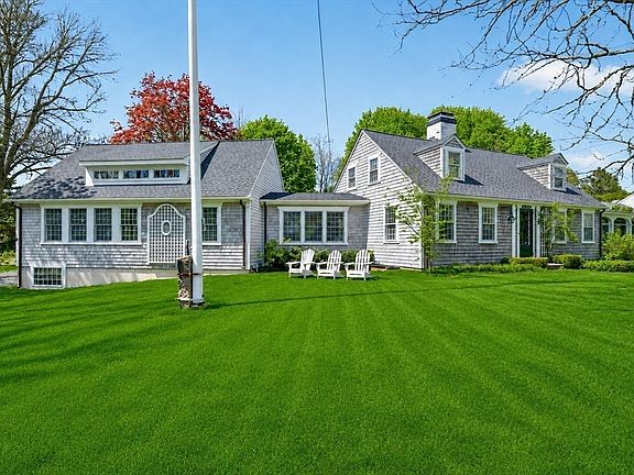 3rd image of 16 Prospect St