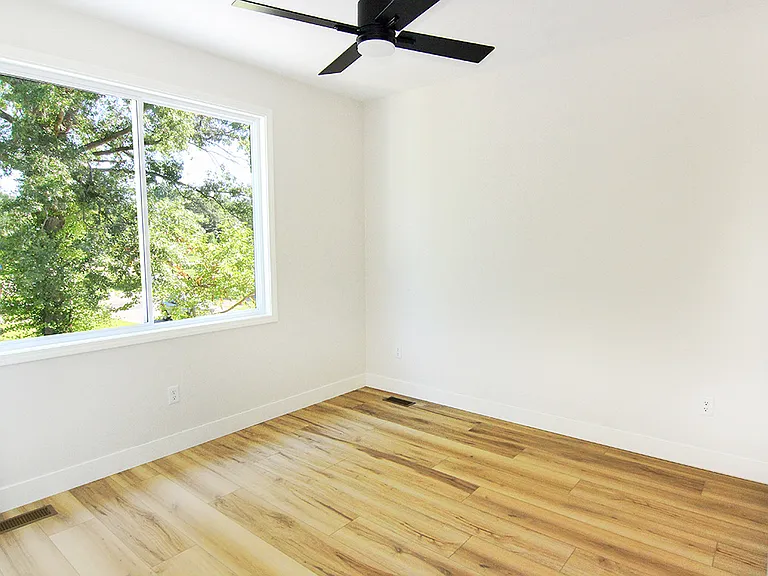 3007 Hawthorne Place Dr — Photo 17