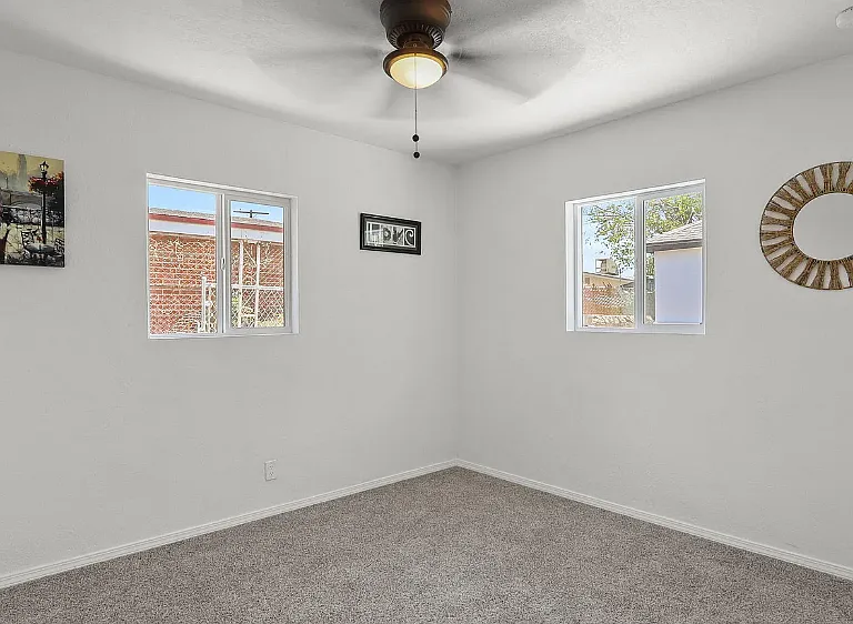 4924 Pikes Peak Dr — Photo 28