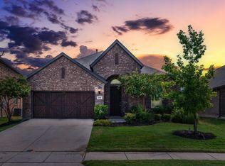 1010 Hoxton Rd, Forney, TX 75126