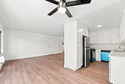 Floor plan 214