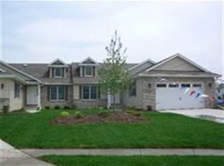 3011 Belmont Pl, Bettendorf, IA 52722