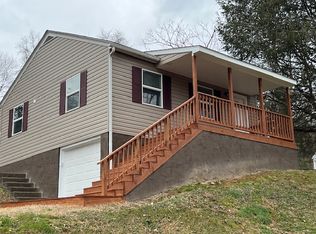 2647 Evergreen Dr, Charleston, WV 25302