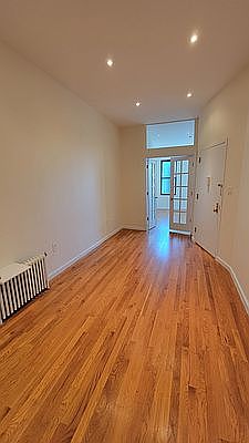4th image of 28-02 Steinway St #3A