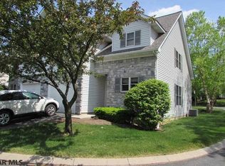102 Washington Pl, State College, PA 16801