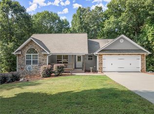 4037 Town Creek Rd, Cleveland, GA 30528
