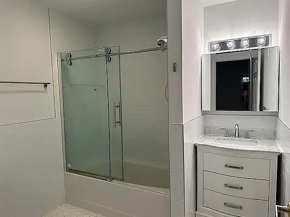 8905-8913 Riverside Pl #8911-1, North Bergen, NJ 07047