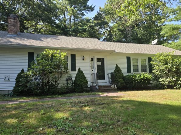 215 Tanglewood Dr
